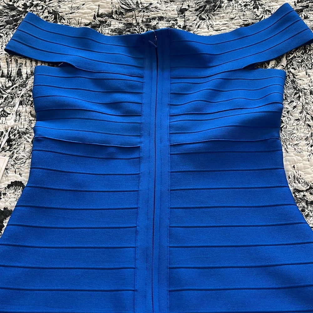 Sweetheart Neck Dress - Picture 7 of 9